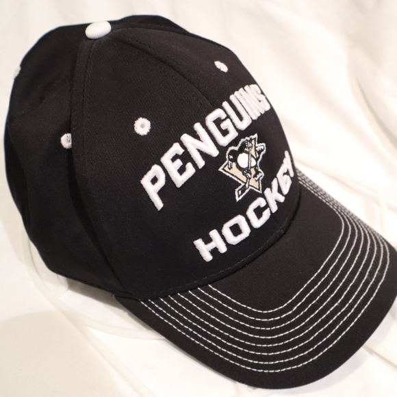 Reebok Other - Reebok NHL Center Ice Pittsburgh PENGUINS HOCKEY FlexFit L/XL Hat